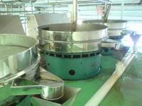 果汁行業(yè)過濾用振動(dòng)篩